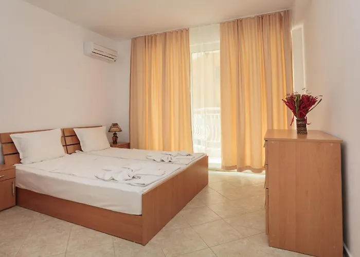 Hotel apartamentowy Silver Springs Słoneczny Brzeg