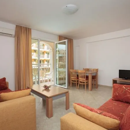 Silver Springs Aparthotel 3*